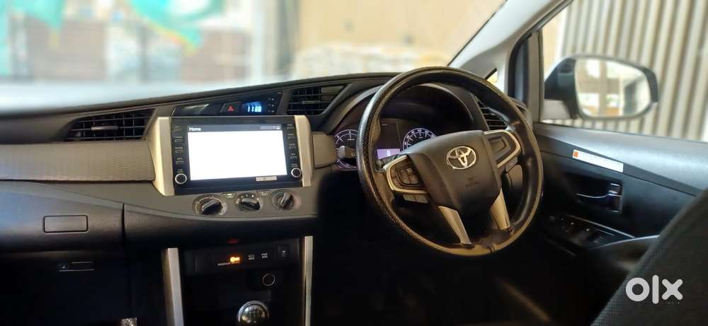Toyota Innova Crysta 2.4 G Mt, 2022, Diesel