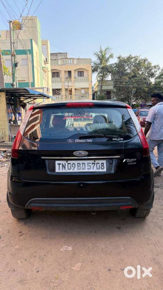 Ford Figo, 2010, Petrol