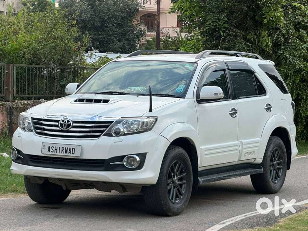 Toyota Fortuner 2.5 4x2 Mt Trd Sportivo, 2015, Diesel
