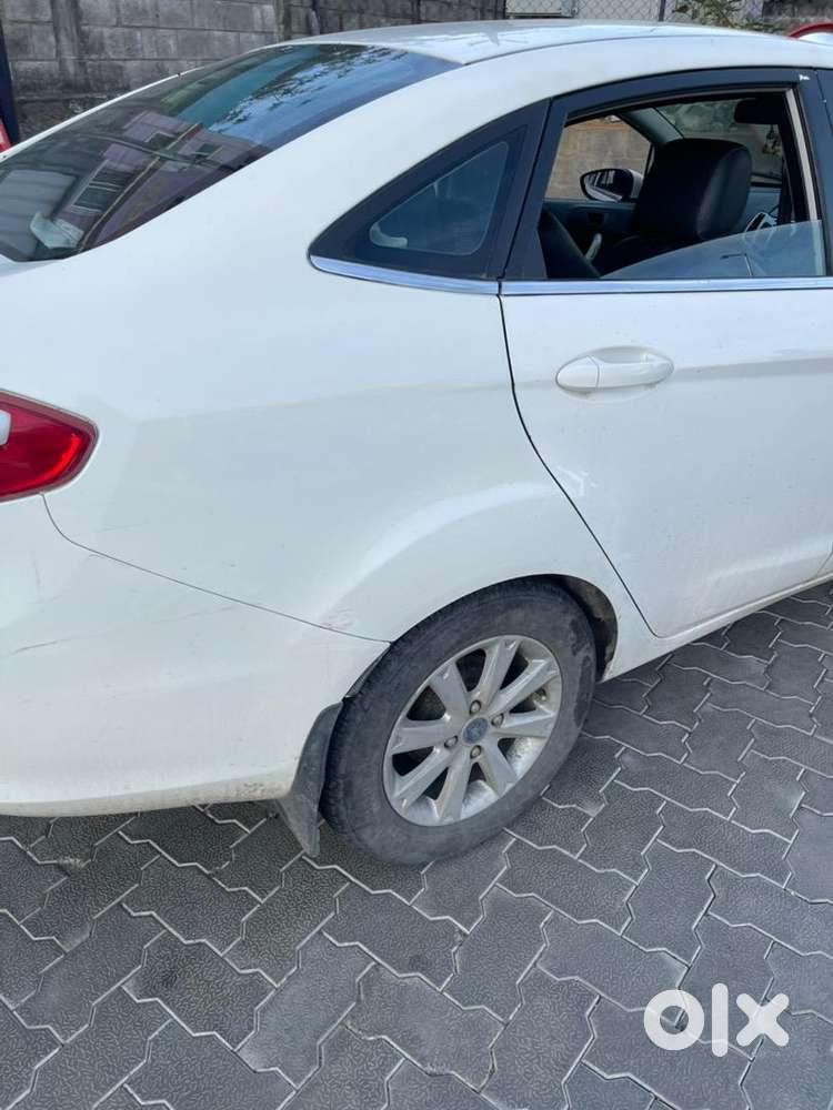 Ford Automatic Petrol 2012