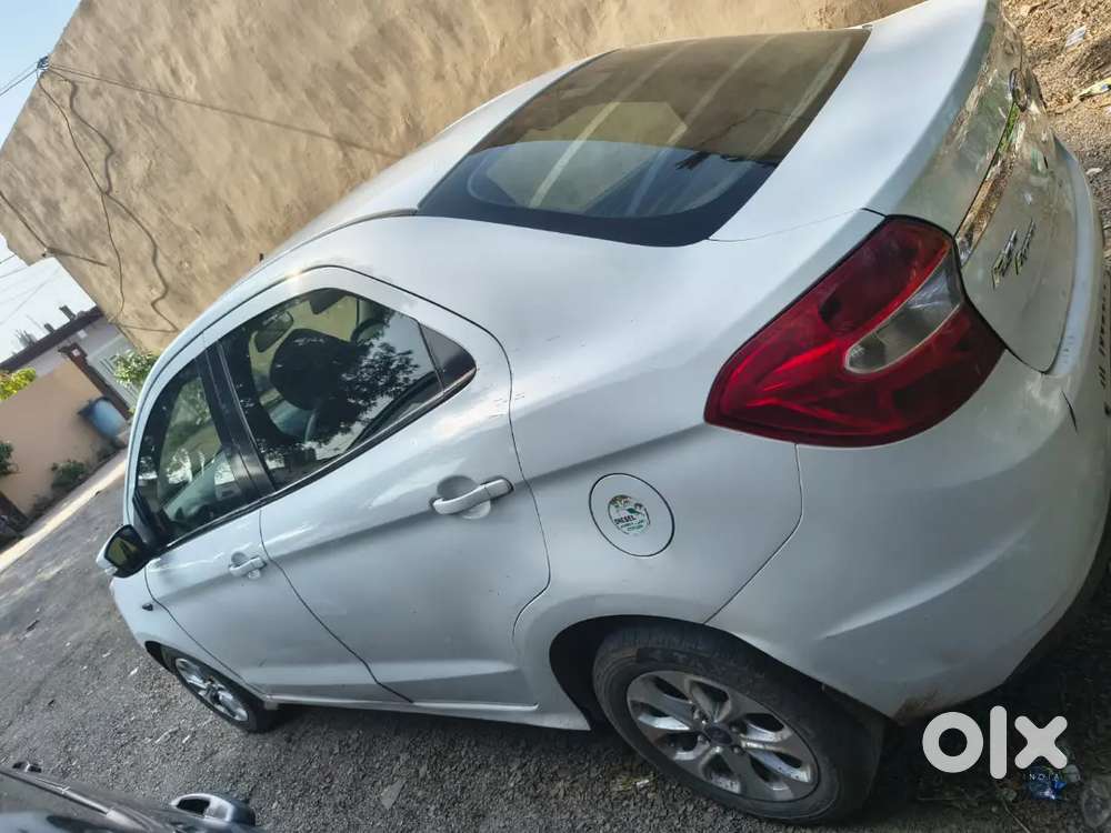 Ford Figo Titanium 2019