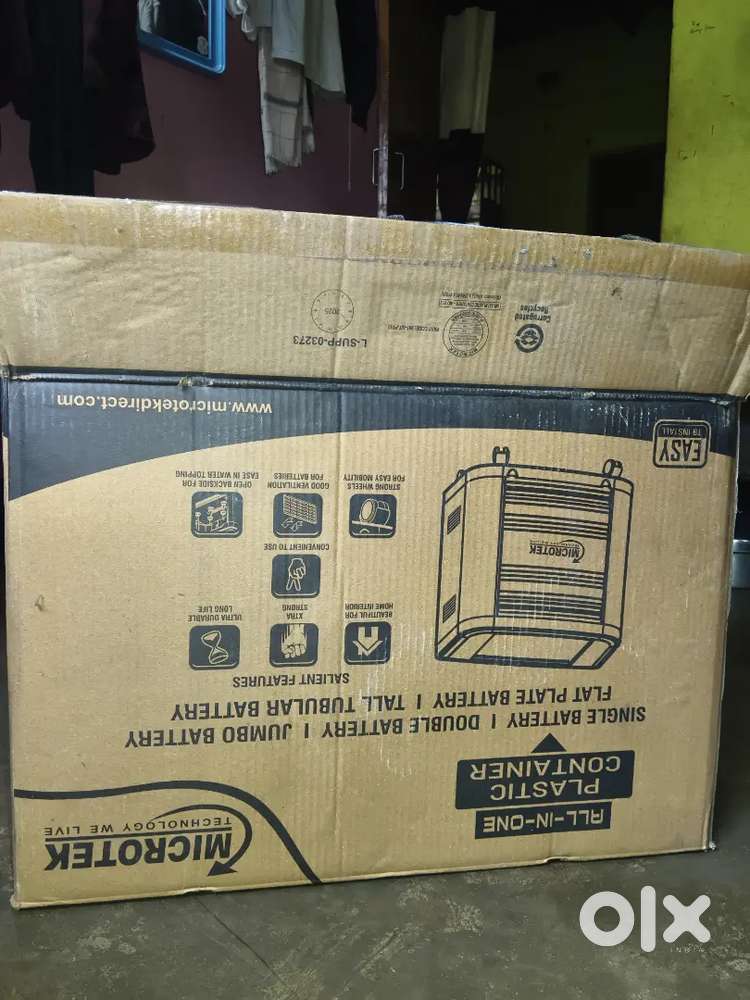 Microtek battery stand