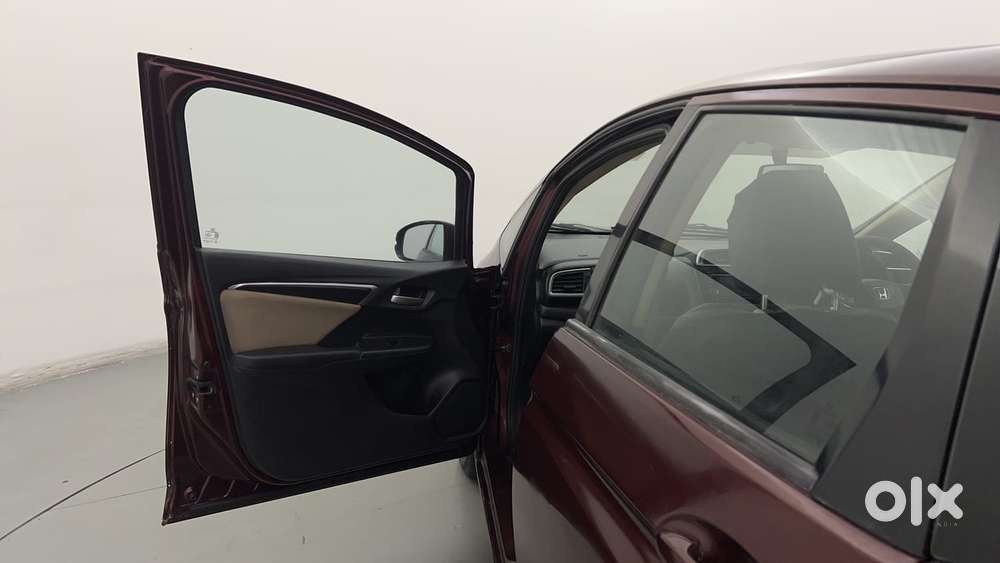 Honda Jazz [2020-2023] 1.2 V I-vtec Mt, 2017, Petrol