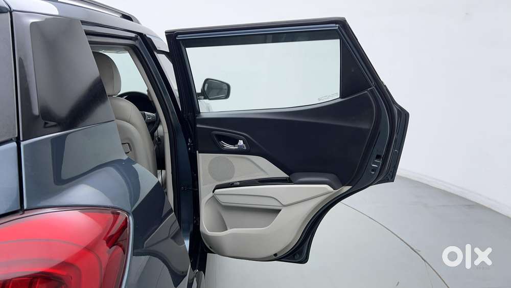 Mahindra Xuv300 W8 Option, 2023, Petrol