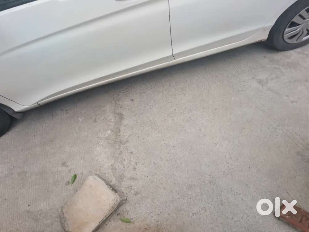 Honda City Petrol Manual 2014 Variant