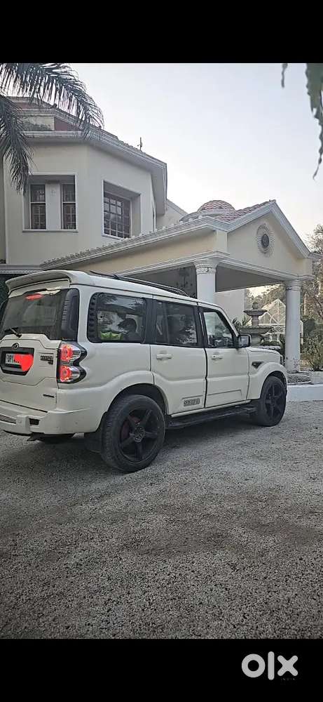 Scorpio S10 Intigrate Hybrid Mint Condition Car Full Depth Insurance