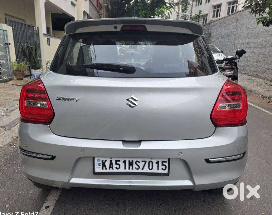 Maruti Suzuki Swift Vvt Zxi, 2022, Petrol