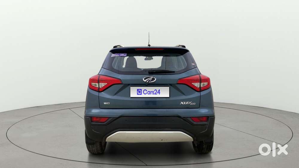 Mahindra Xuv300 W8, 2021, Petrol