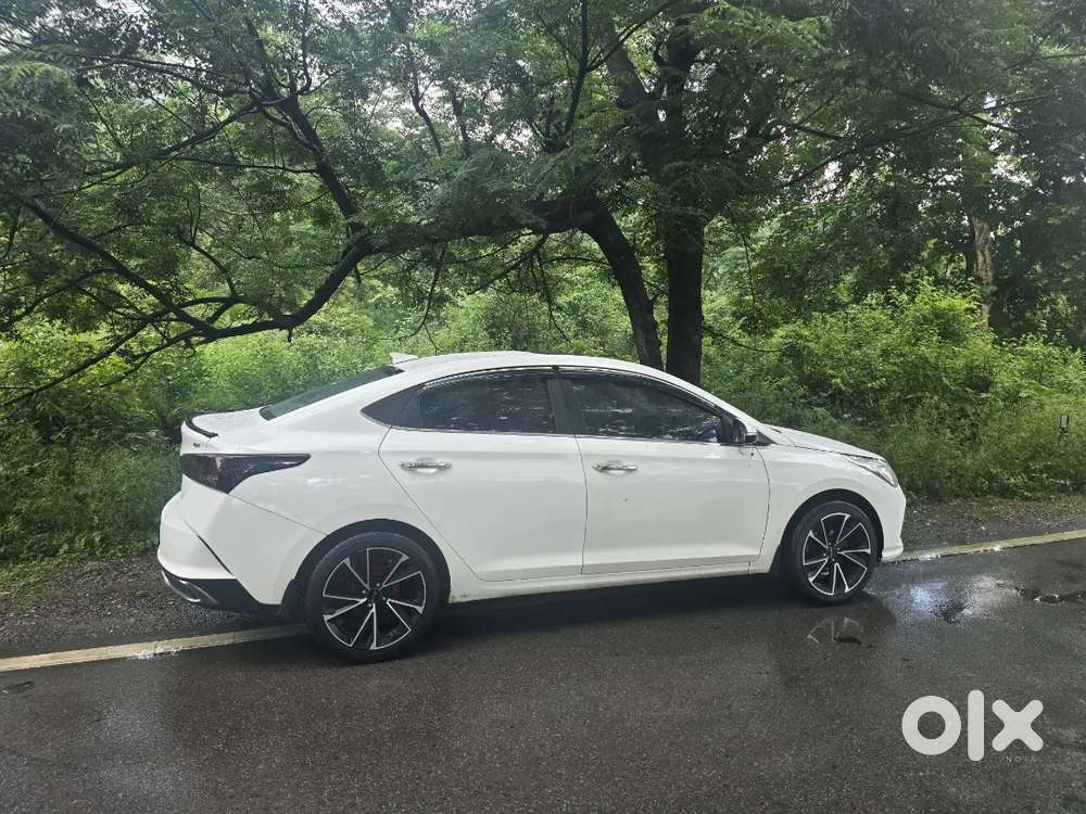 Hyundai Verna 2023 Sx Petrol Mt