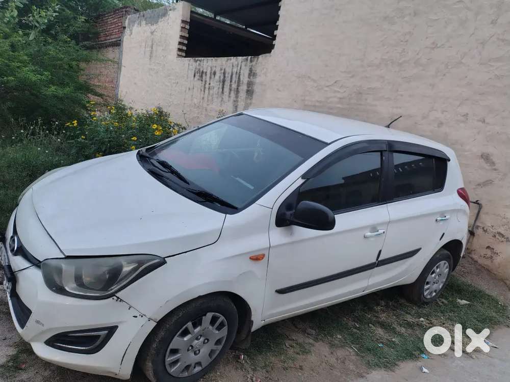 Hyundai I20 2012 Cng & Hybrids Well Maintained