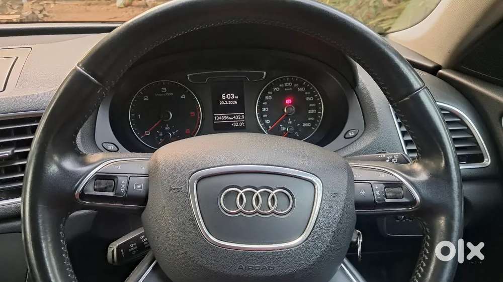 Audi Q3 2015 Diesel Well Maintained Company Service