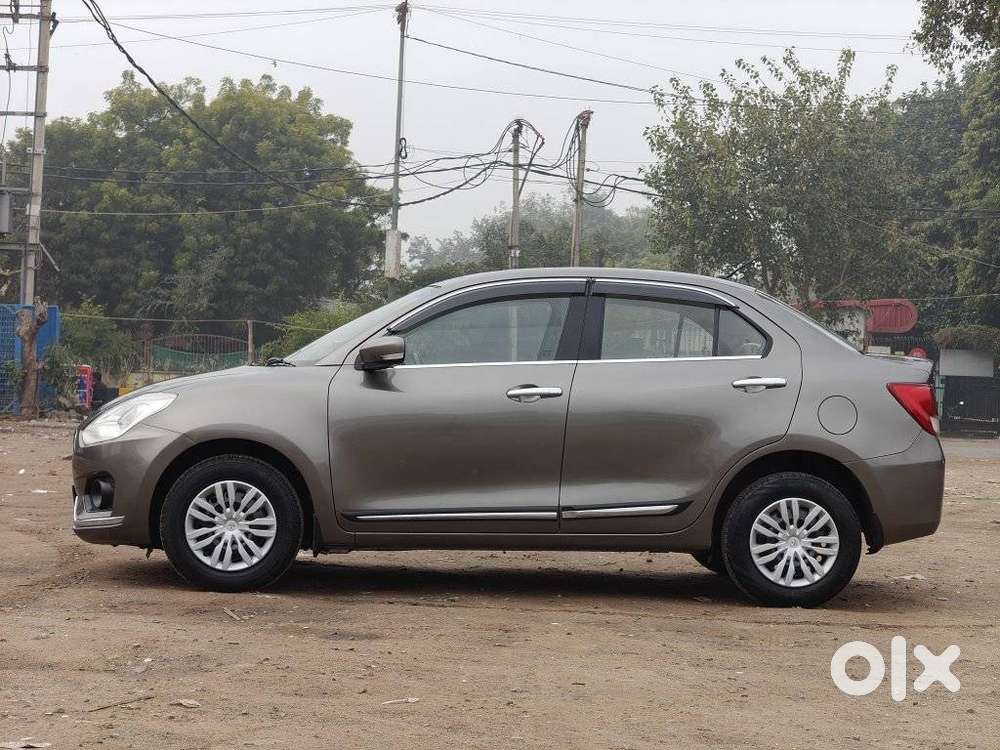 Maruti Suzuki Dzire 1.2 Vxi Amt, 2017, Petrol