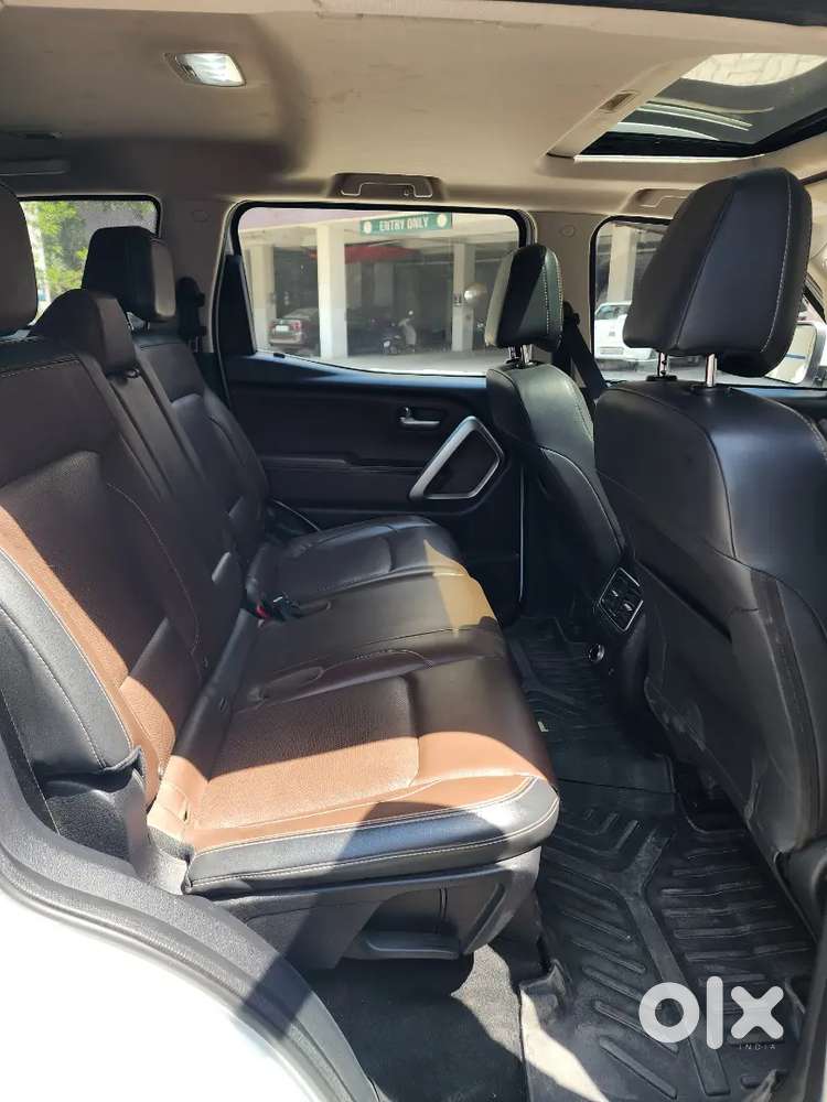 Mahindra Scorpio N Z8 Select Diesel Automatic