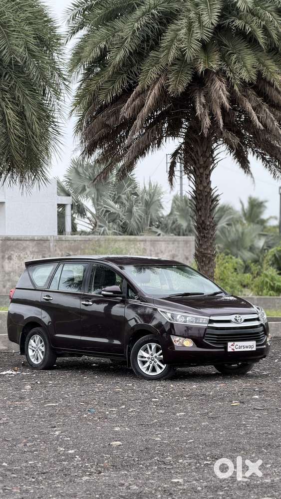 Toyota Innova Crysta 2.4 V 8 Str, 2016, Diesel