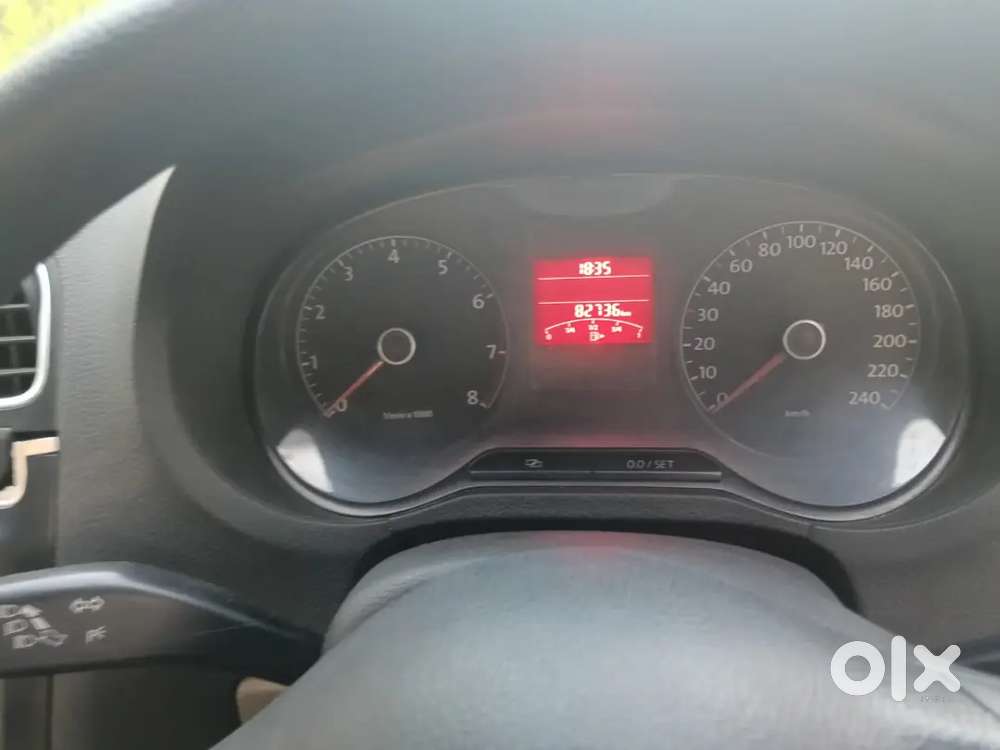 Volkswagen Polo Petrol Manual 2011
