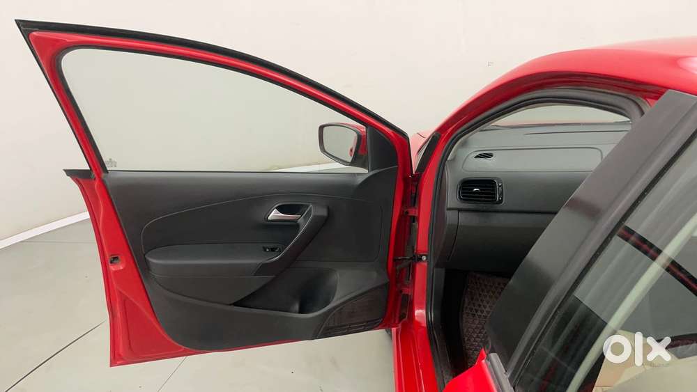 Volkswagen Polo Petrol Comfortline 1.2l, 2015, Petrol