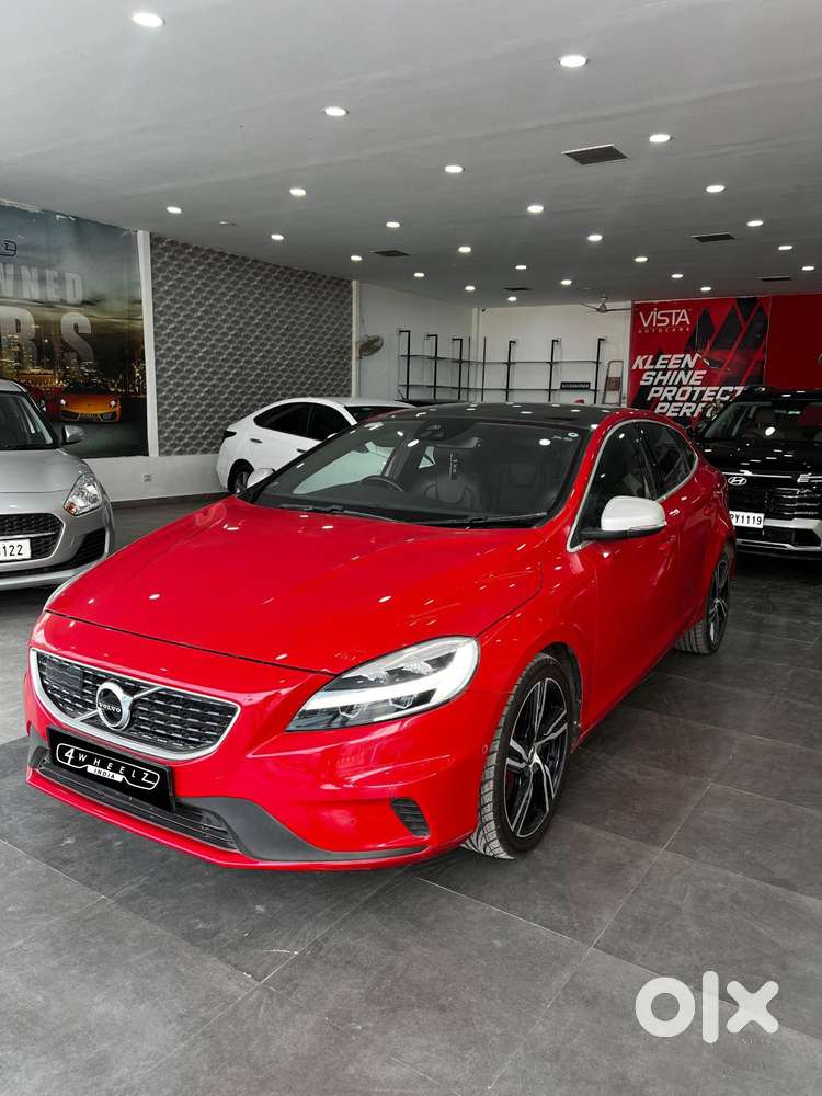 Volvo V40 D3 R Design, 2018, Diesel