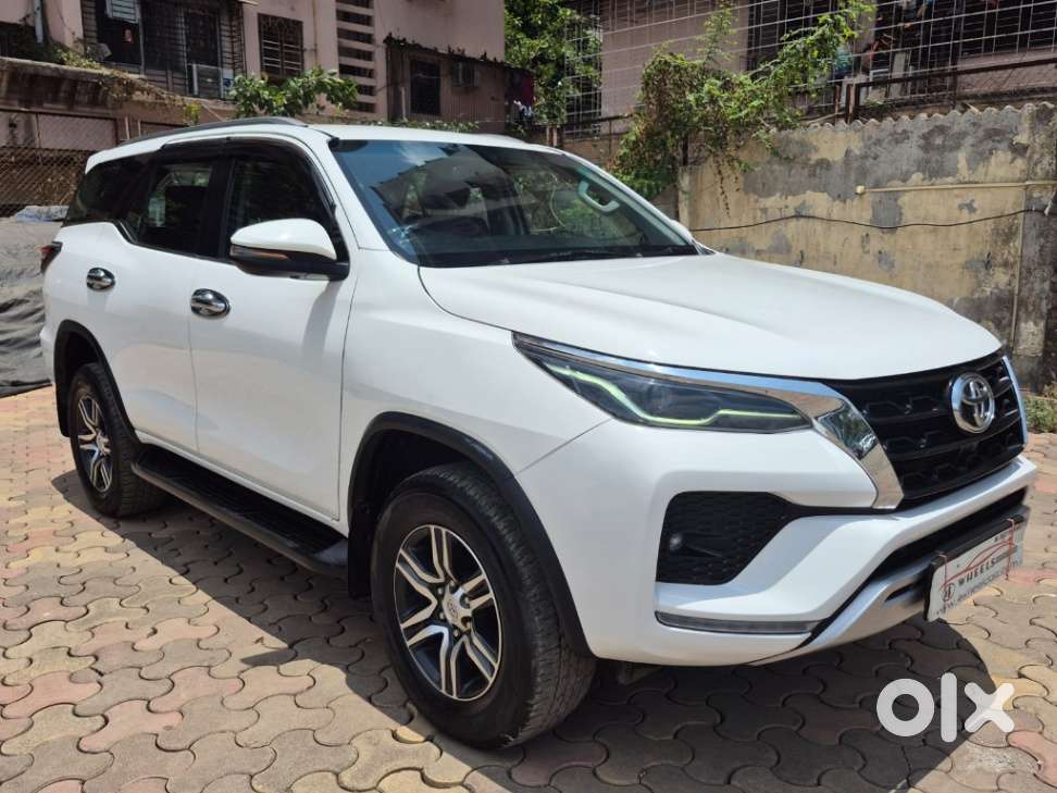 Toyota Fortuner 4x2 At 2.8 Diesel, 2023, Petrol