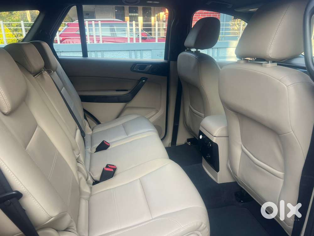 Ford Endeavour 3.2 Titanium Plus 4x4 At, 2016, Diesel