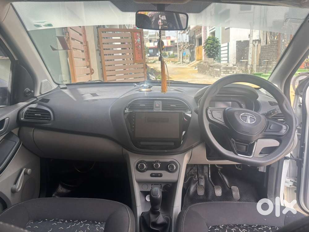 Tata Tiago Petrol 2024