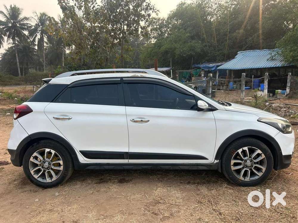Hyundai I20 Active 2017 Petrol Well Maintained