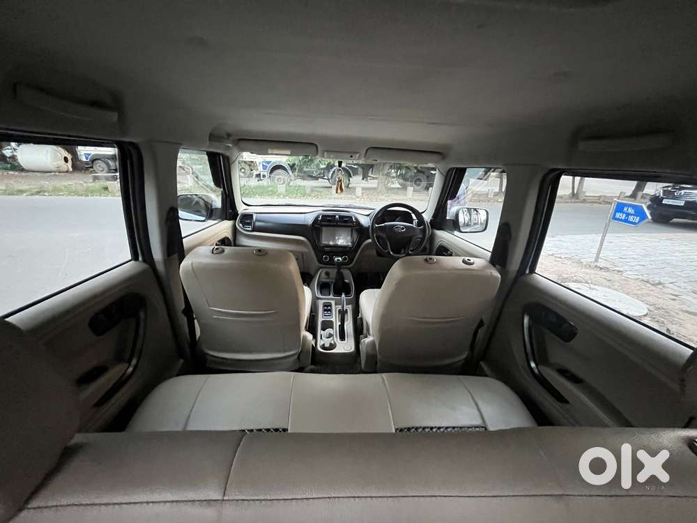 Mahindra Tuv 300 T4 Plus, 2017, Diesel