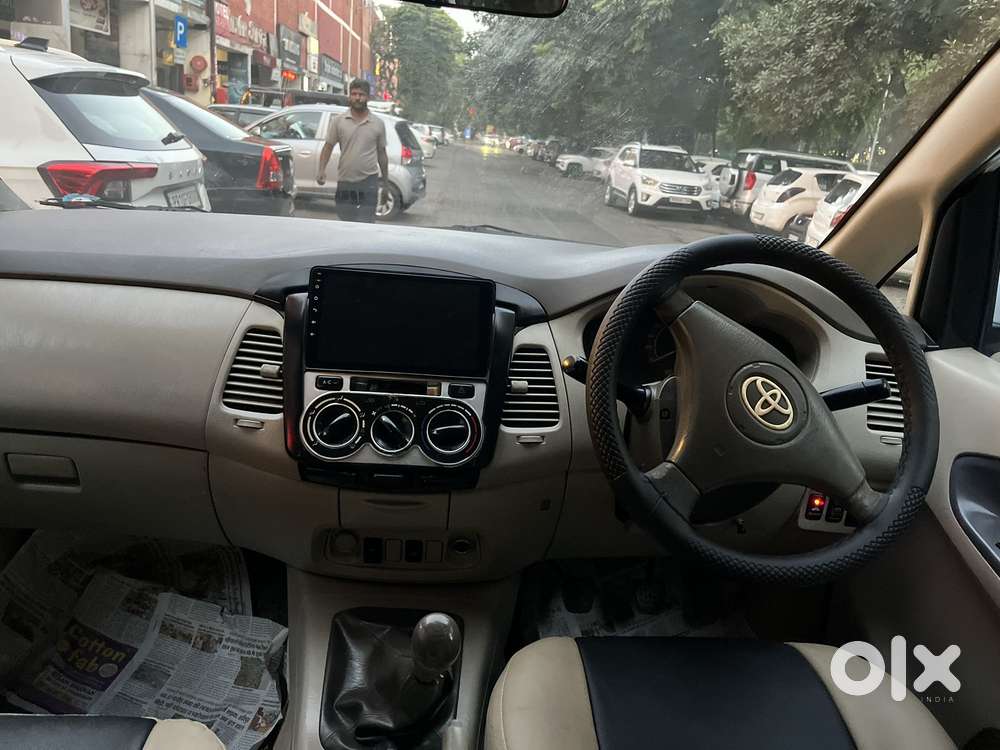 Toyota Innova 2.5 Gx (diesel) 7 Seater Bs Iv, 2012, Diesel