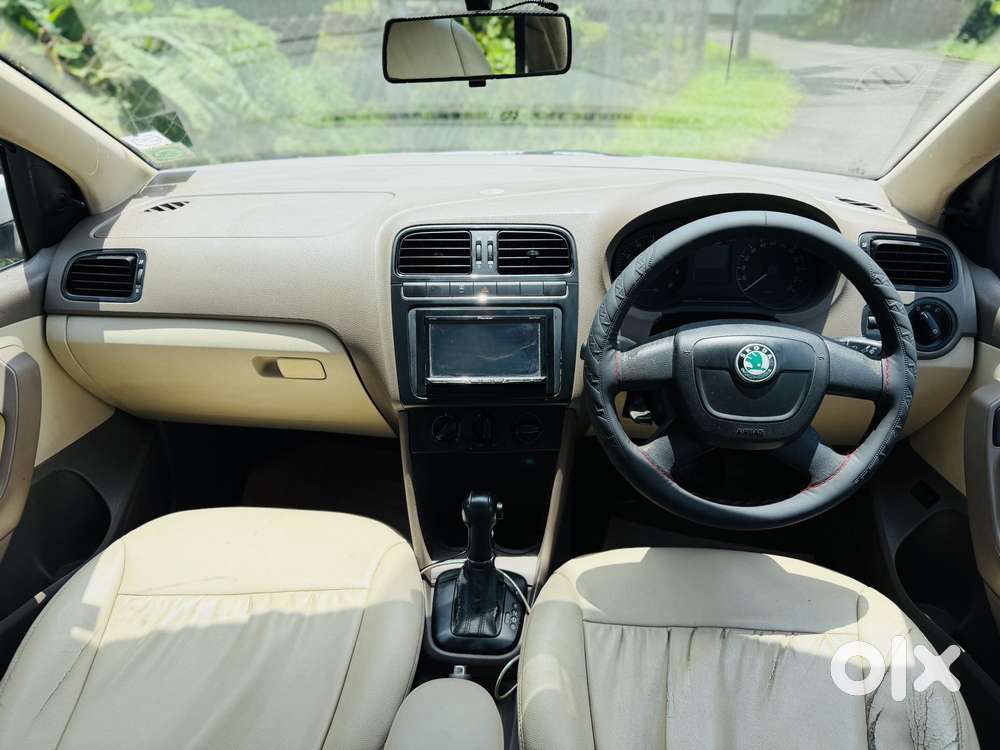 Skoda Rapid 1.6 Mpi At Ambition, 2012, Petrol