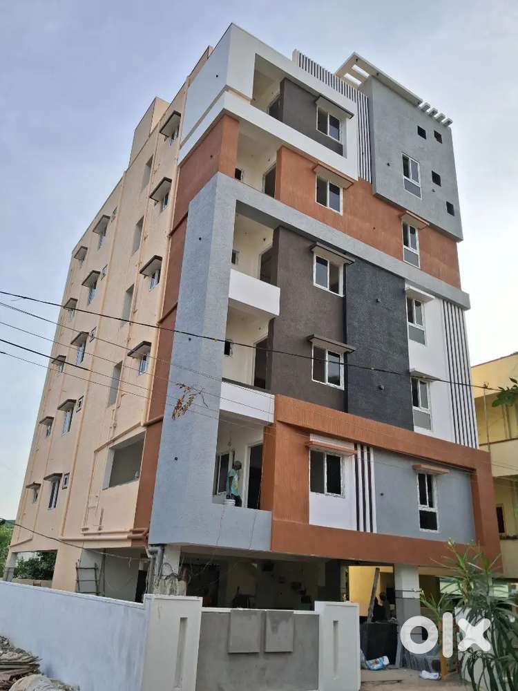 New apartement vepagunta junction gvmc 114 ward, main road fesinge