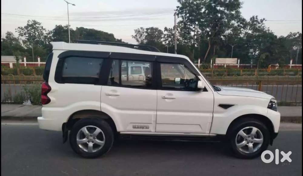 Mahindra Scorpio 2018 Diesel 132000 Km Driven