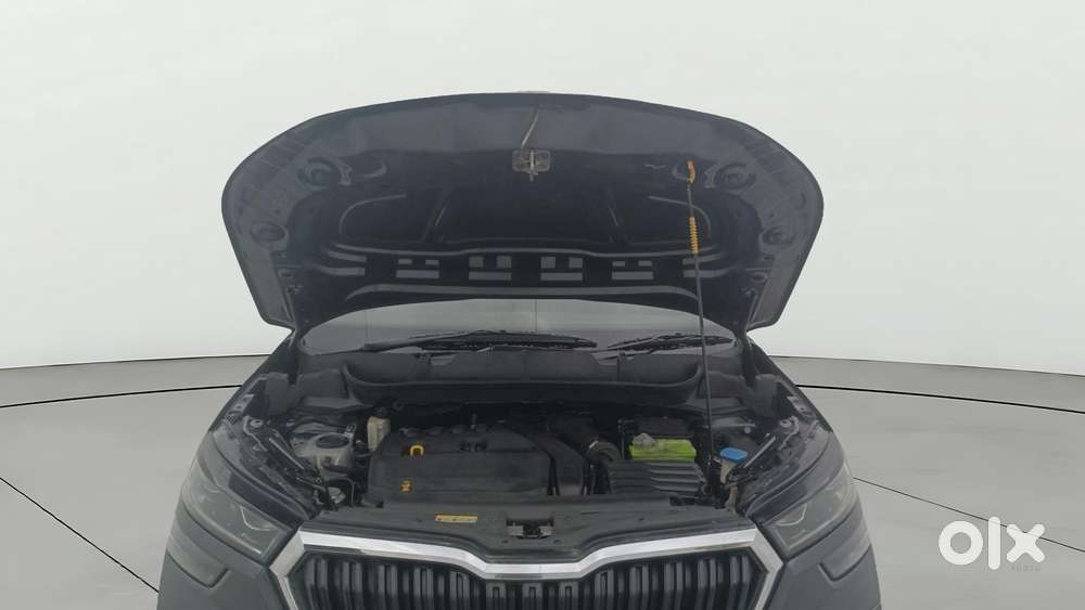 Skoda Kushaq Style 1.5 Tsi Dsg Dual Tone, 2021, Petrol