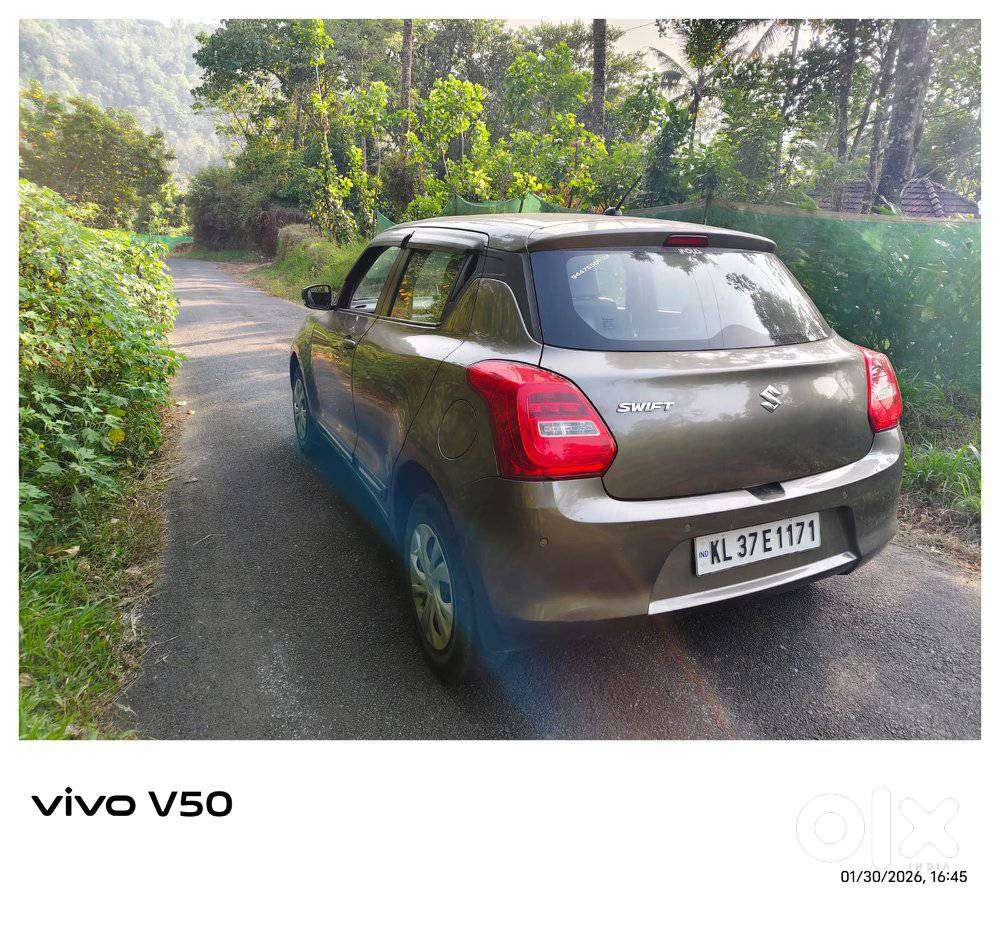 Maruti Suzuki Swift Vxi + Manual, 2019, Petrol