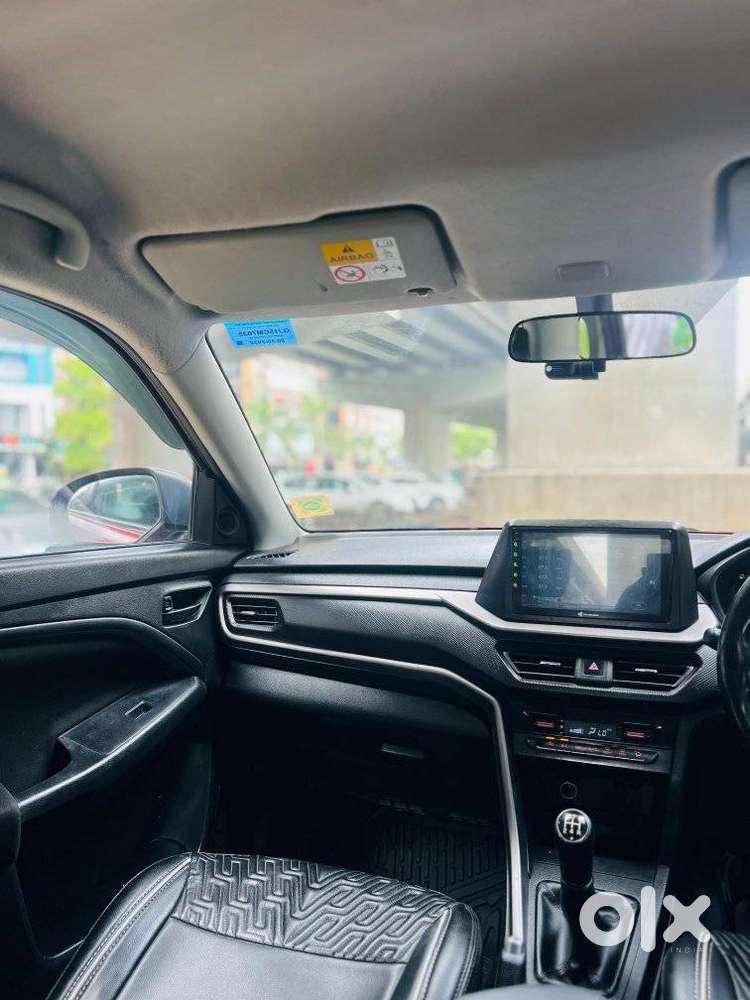 Maruti Suzuki Brezza Vxi S-cng, 2022, Cng & Hybrids