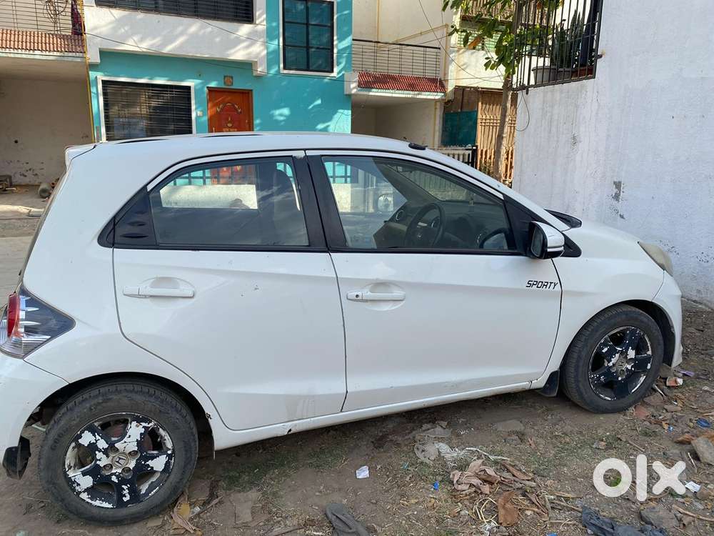 Honda Brio - 2016 - 4th Owner