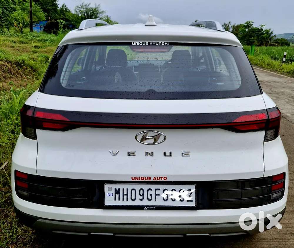 Hyundai Venue Petrol 2023