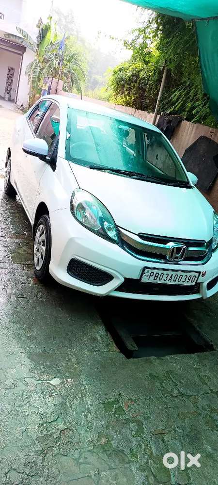 Honda Amaze 1.5 Smt 2016 Tyar 70 % Engine Gear A.c Full Ok