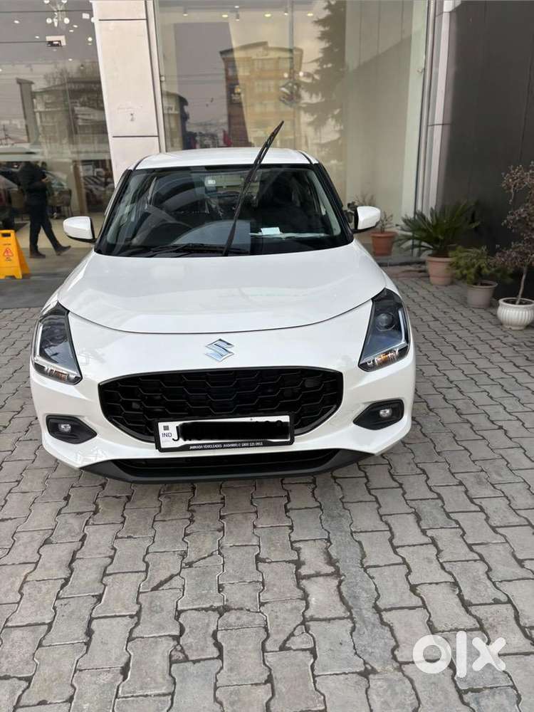 Maruti Suzuki Swift 2024 Petrol  5400 Km Driven