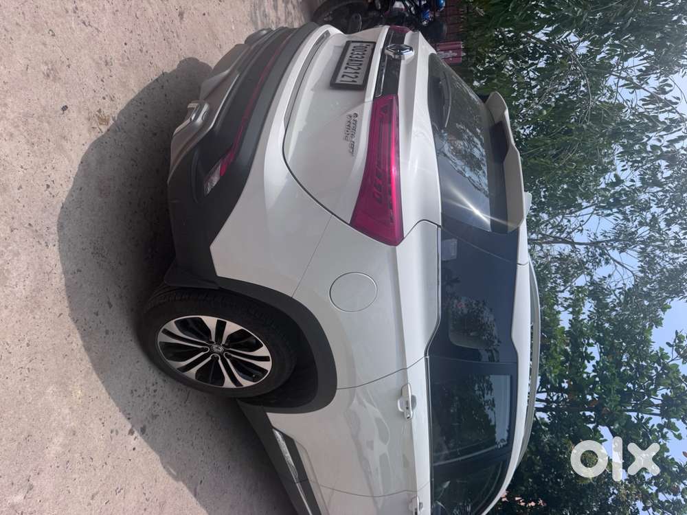 Mg Hector Sharp 1.5 Auto Transmission Petrol