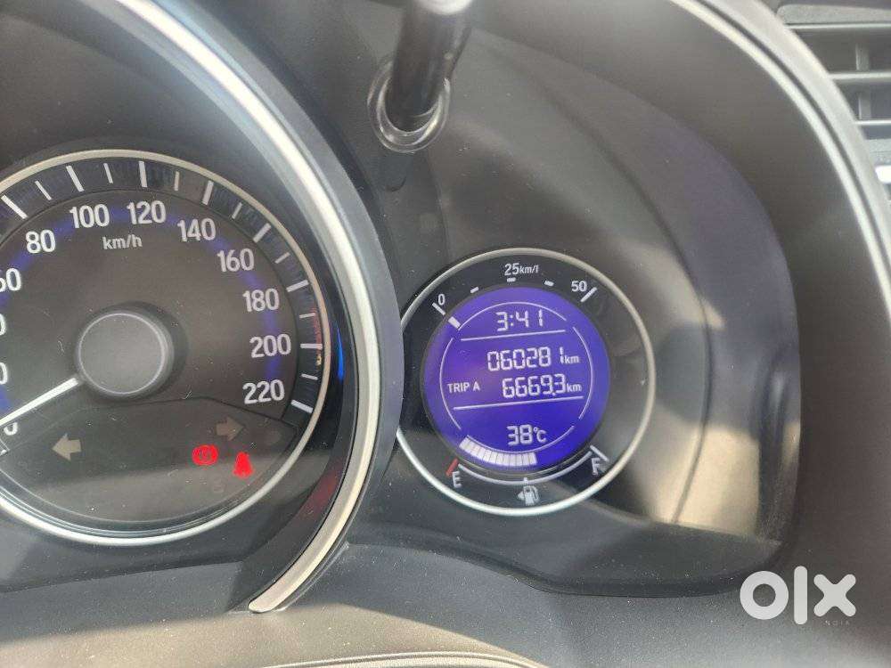 Honda Jazz V Automatic, 2017, Petrol