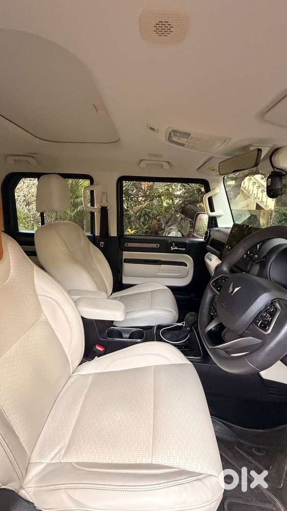 Mahindra Thar Roxx Ax5l 2wd 2025 Diesel 14400 Km