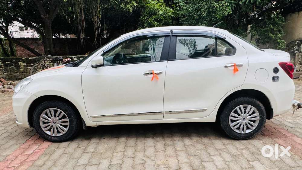 Maruti Suzuki Dzire 1.2 Vxi Cng, 2022, Petrol