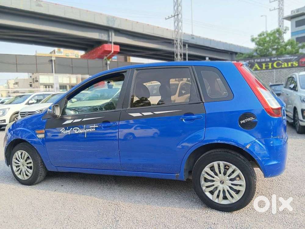 Ford Figo, 2013, Petrol
