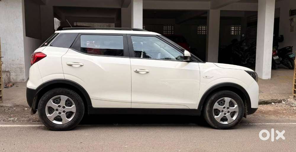 Mahindra Xuv300 1.2 W6 Amt Petrol, 2022, Petrol