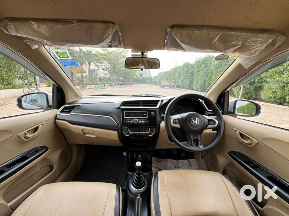 Honda Amaze 2017 Petrol 52000 Km Driven