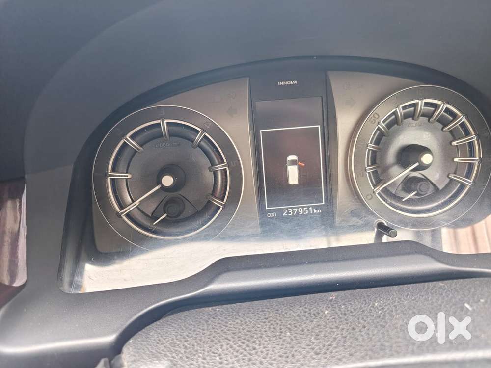 Toyota Innova Crysta 2.4 Z 7 Str, 2016, Diesel