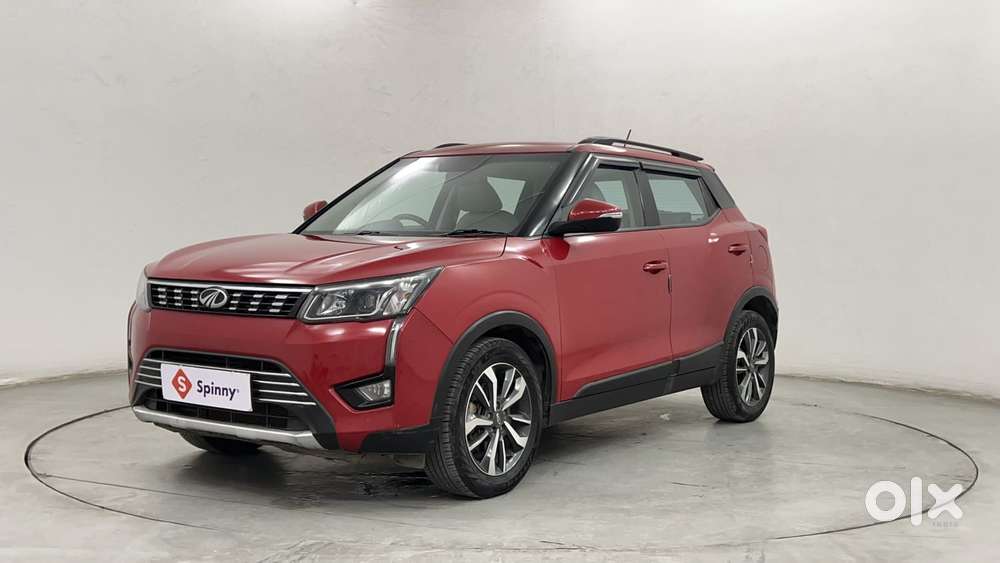 Mahindra Xuv300 1.2 W8 (o) Amt Petrol, 2021, Petrol