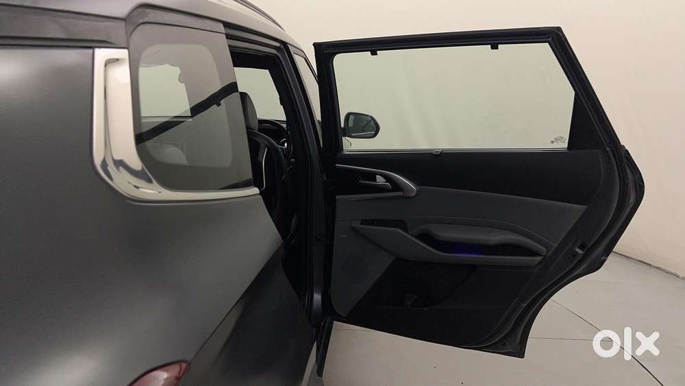 Kia Carens X Line 1.5 Diesel At 6 Str, 2023, Diesel