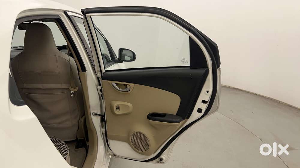 Honda Brio Vx Mt, 2015, Petrol