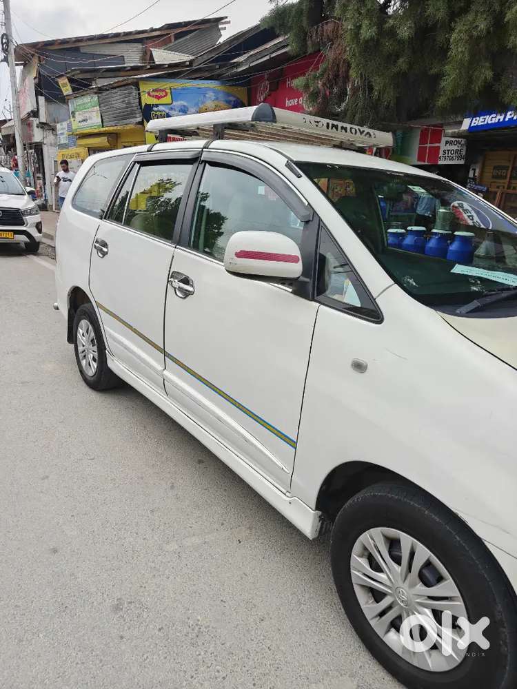 Toyota Innova 2015 Diesel Well Maintained