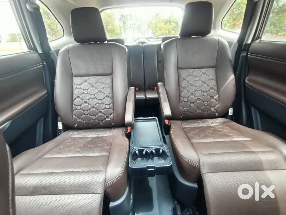 Toyota Innova Hycross 2.0 Zx (o) Hybrid 7 Str, 2024, Petrol